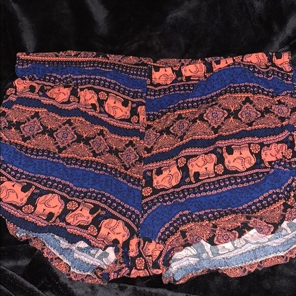 Elephant shorts  - Picture 1 of 4